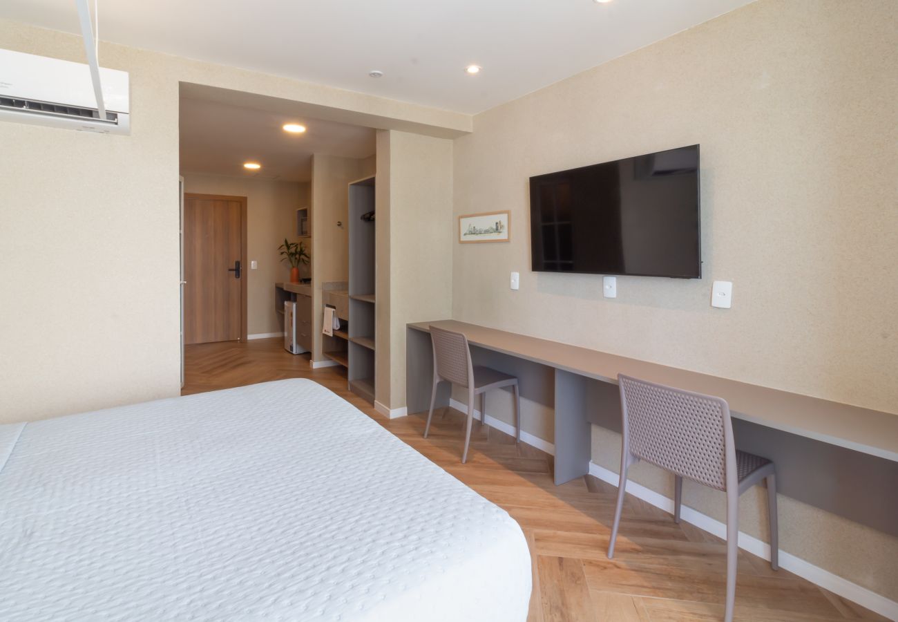 Apartamento em Rio de Janeiro - Vista para o Mar e Varanda com Banheira  | Q21