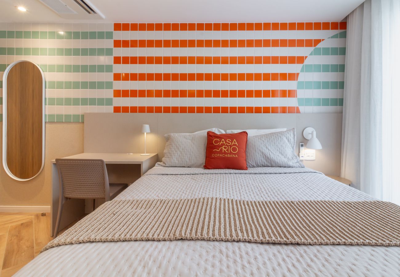 Apartamento em Rio de Janeiro - Ref&uacute;gio a Poucos Passos de Praia de Copacabana | Q8