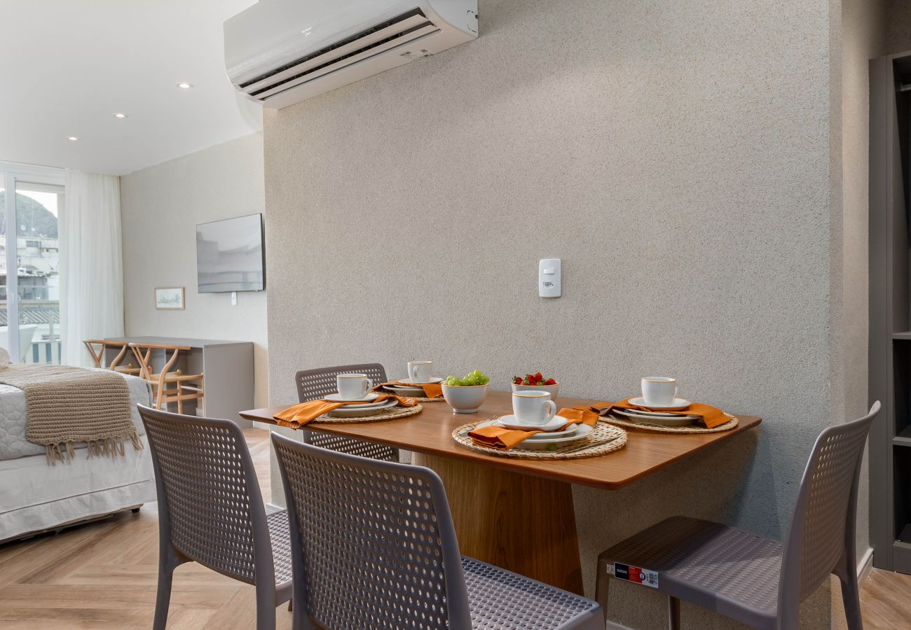 Apartamento em Rio de Janeiro - Vista para o Mar e Varanda com Banheira | Q5