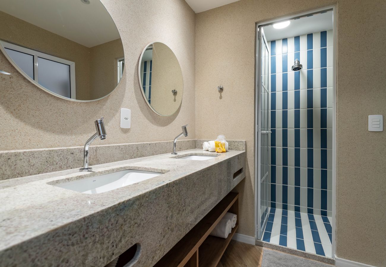 Apartamento em Rio de Janeiro - Vista para o Mar e Varanda com Banheira | Q5