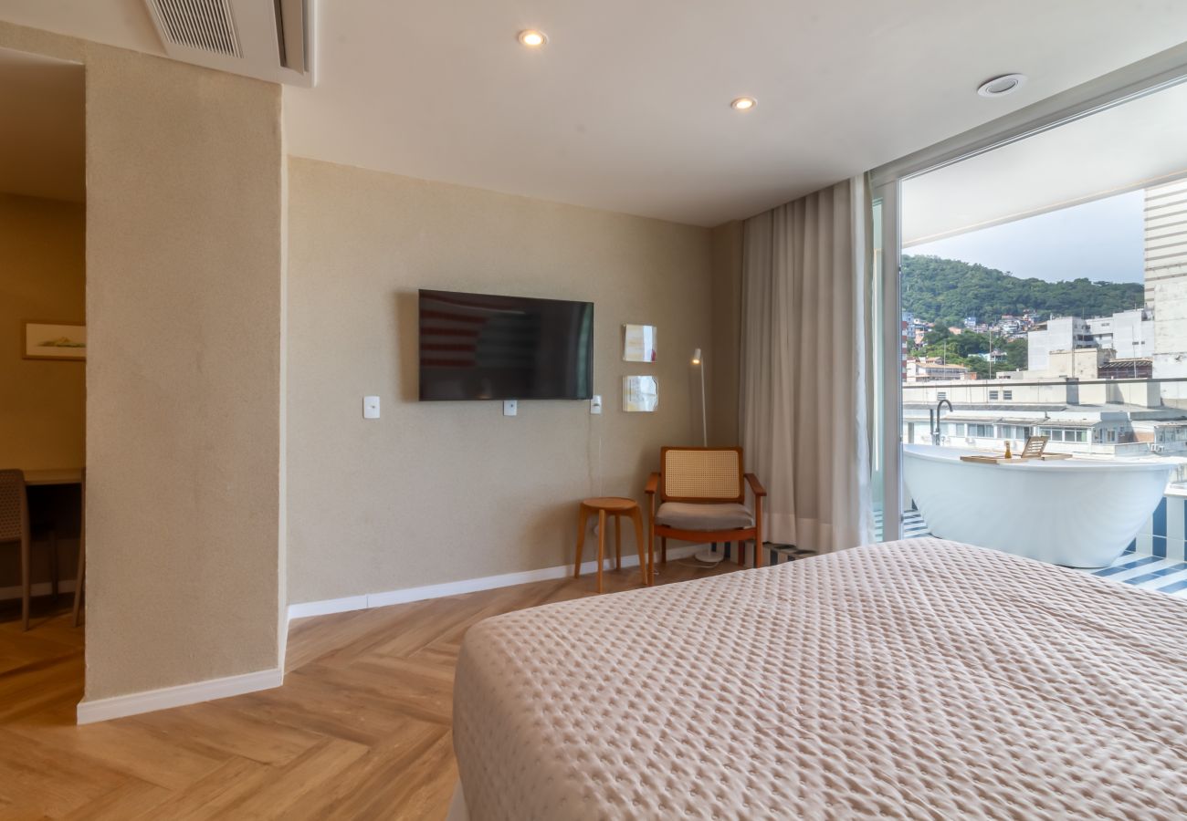 Apartamento em Rio de Janeiro - Vista para o Mar e Varanda com Banheira | Q23