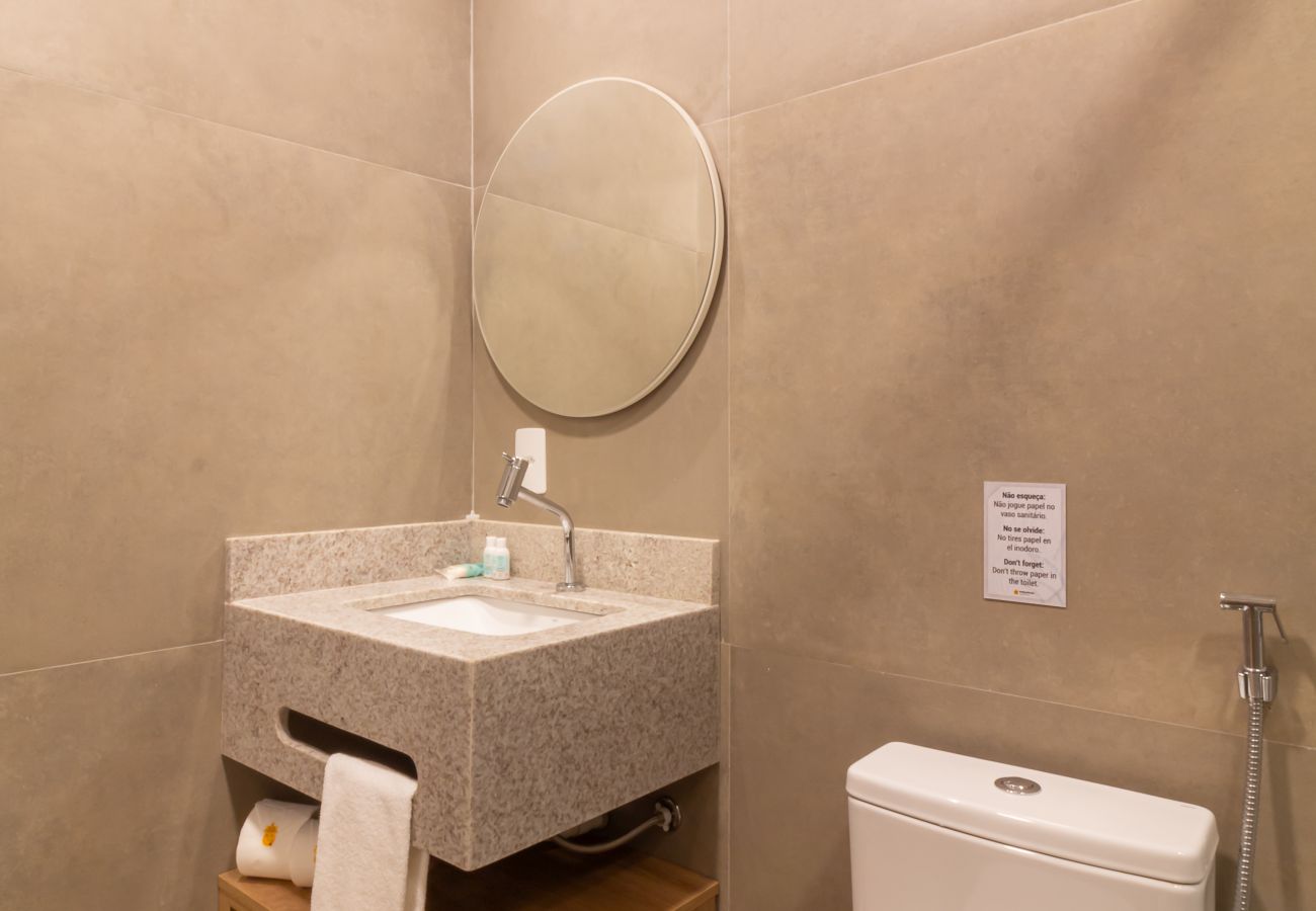 Apartamento em Rio de Janeiro - Refúgio a Poucos Passos de Praia de Copacabana | Q15