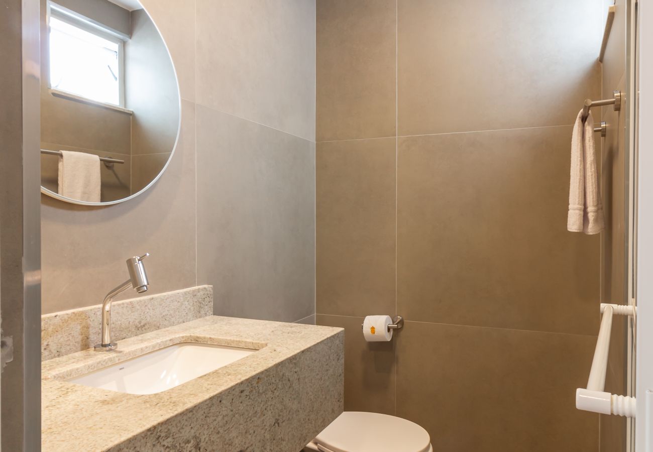 Apartamento em Rio de Janeiro - Vista para o Mar e Varanda com Banheira  | Q3