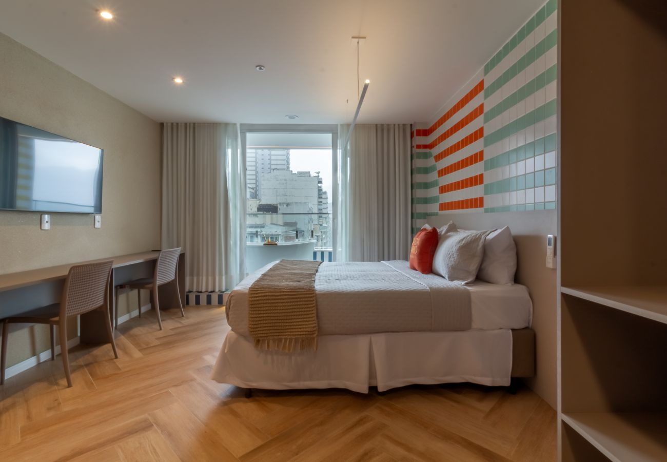 Apartamento em Rio de Janeiro - Vista para o Mar e Varanda com Banheira | Q19