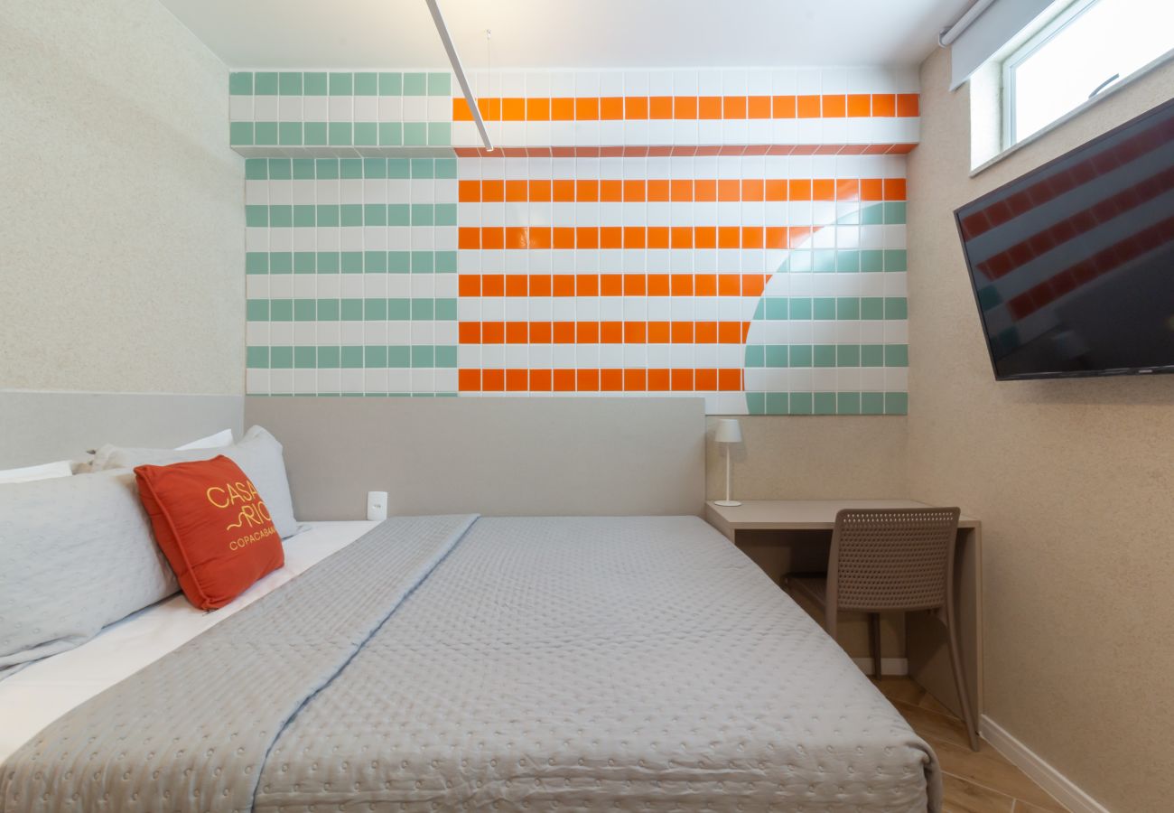 Apartamento em Rio de Janeiro - Refúgio a Poucos Passos de Praia de Copacabana | Q10 PCD