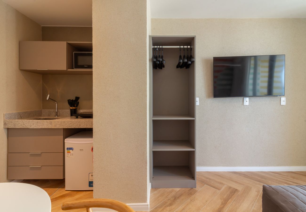 Apartamento em Rio de Janeiro - Vista para o Mar e Varanda com Banheira | Q22