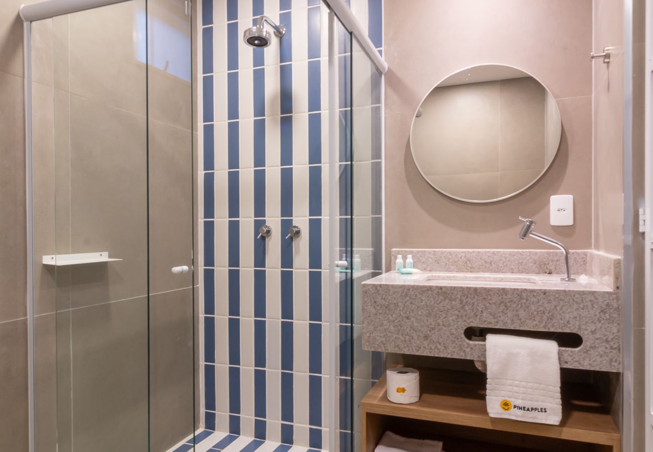 Apartamento em Rio de Janeiro - Vista para o Mar e Varanda com Banheira | Q19