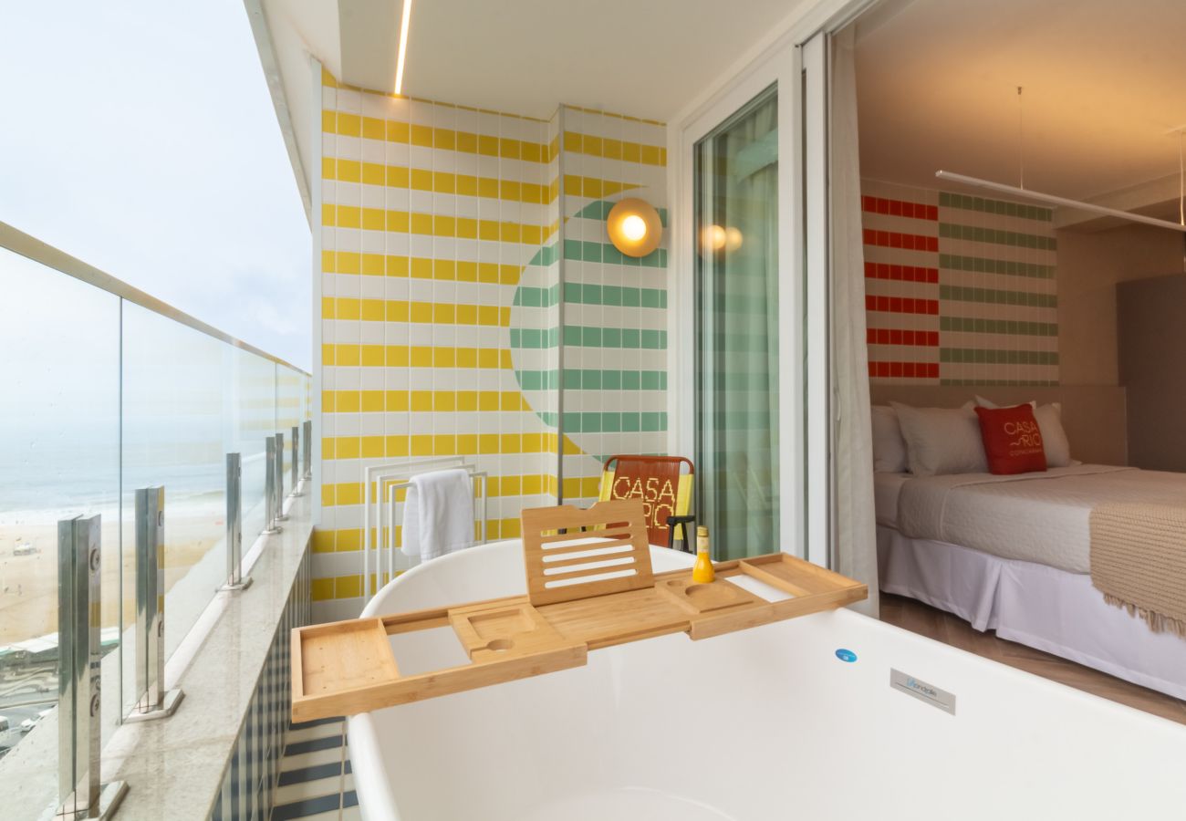 Apartamento em Rio de Janeiro - Vista para o Mar e Varanda com Banheira | Q19