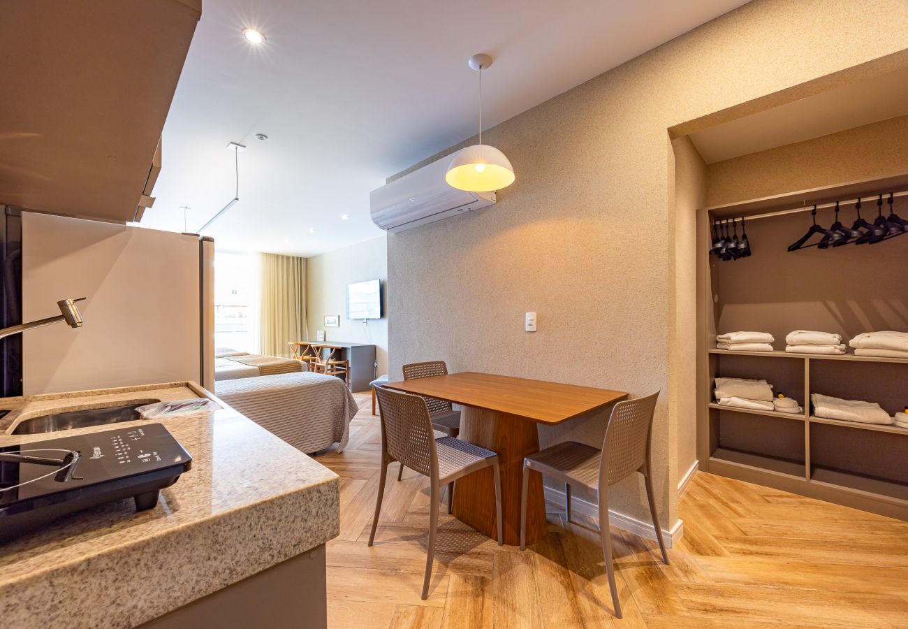 Apartment in Rio de Janeiro - Sea View and Balcony with Bathtub | Q5