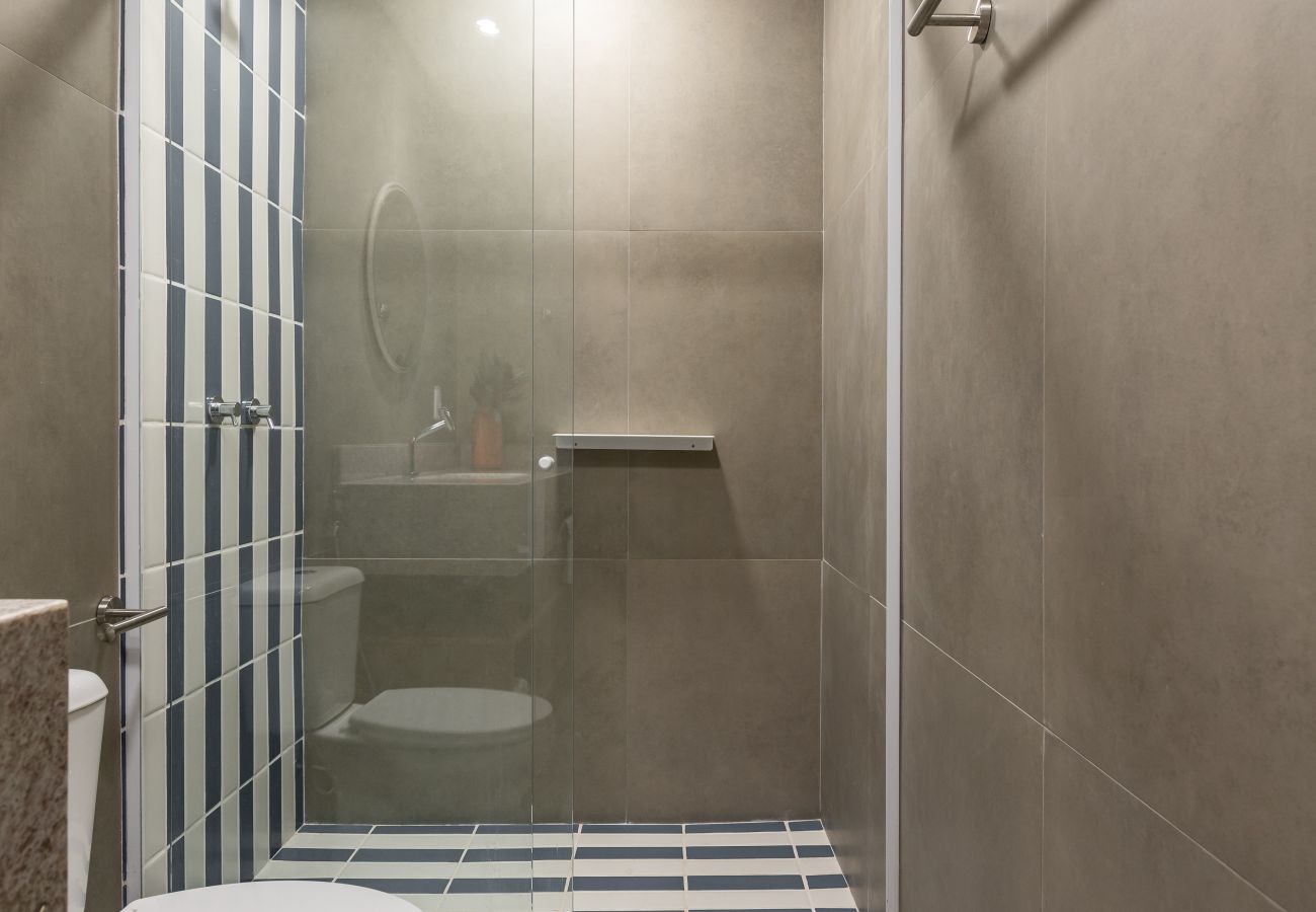 Apartment in Rio de Janeiro - Charming Studio Just a Few Steps from the Beach | CNJ Q6