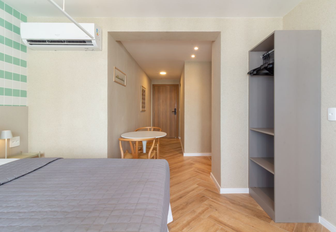 Apartamento en Rio de Janeiro - Vista para o Mar e Varanda com Banheira | Q22