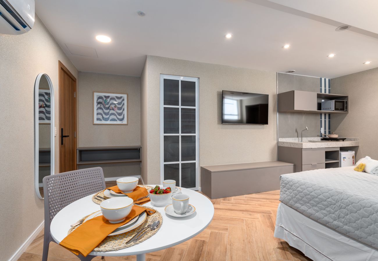 Apartamento en Rio de Janeiro - Encantador estudio a pocos pasos de la playa | CNJ Q6