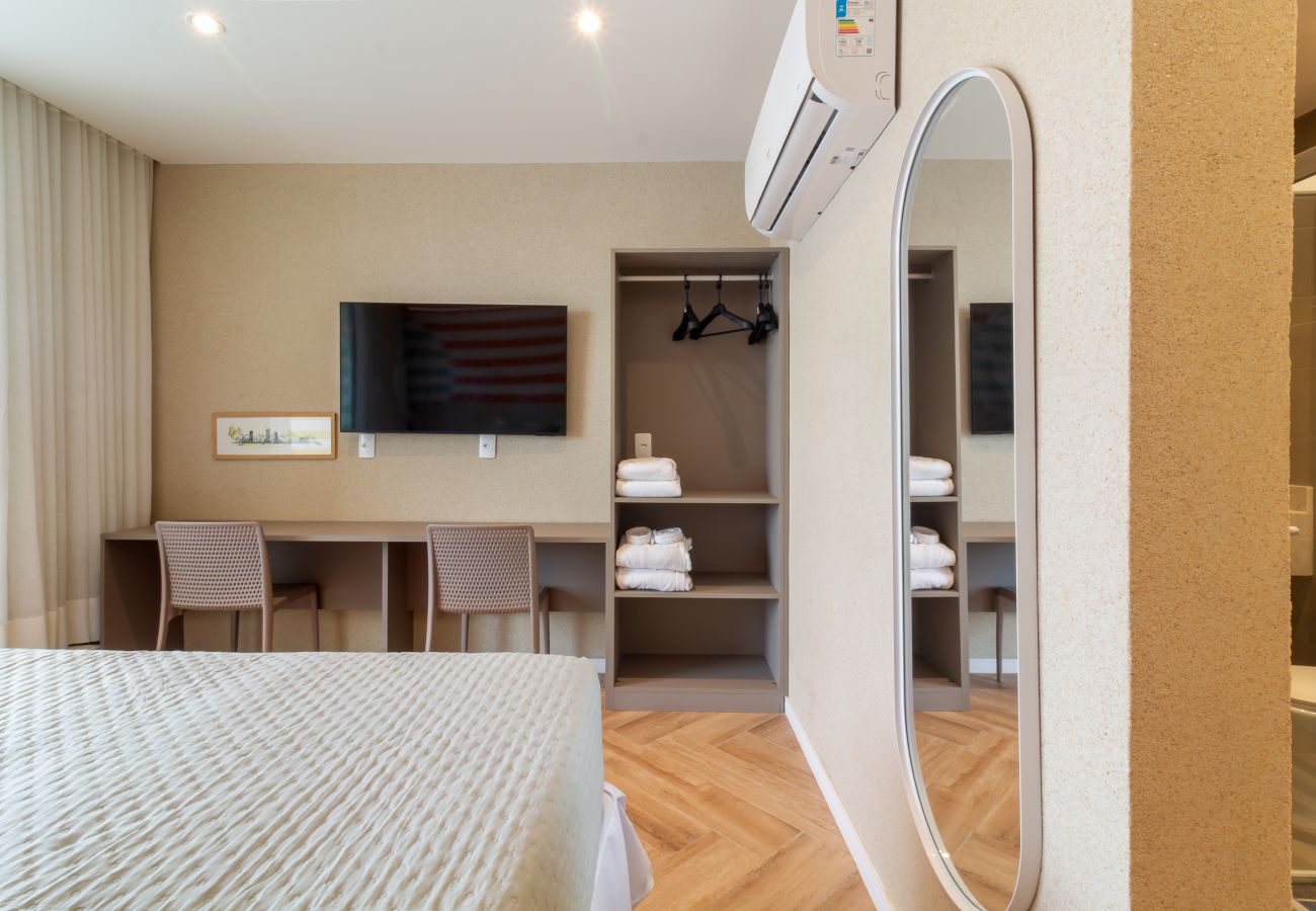 Appartement à Rio de Janeiro - Vista para o Mar e Varanda com Banheira  | Q4