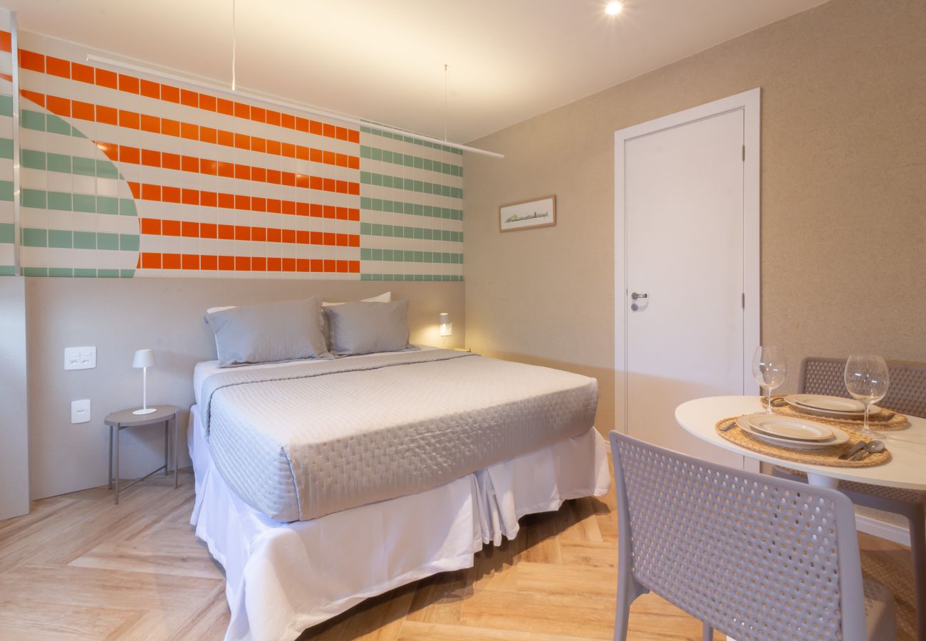 Appartement à Rio de Janeiro - Acolhedor a Poucos Passos de Praia de Copacabana | Q13 e 16