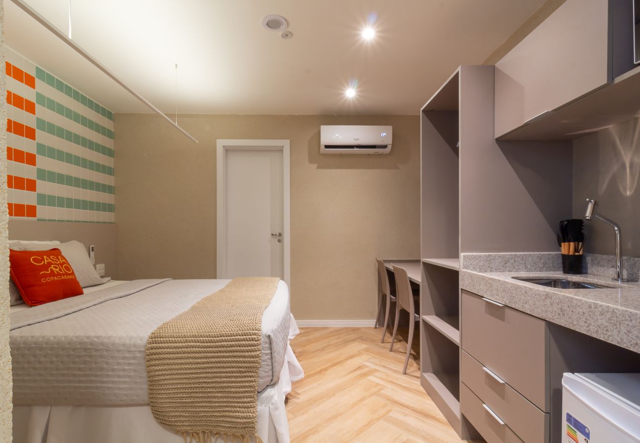 Appartement à Rio de Janeiro - Acolhedor a Poucos Passos de Praia de Copacabana | Q13 e 16