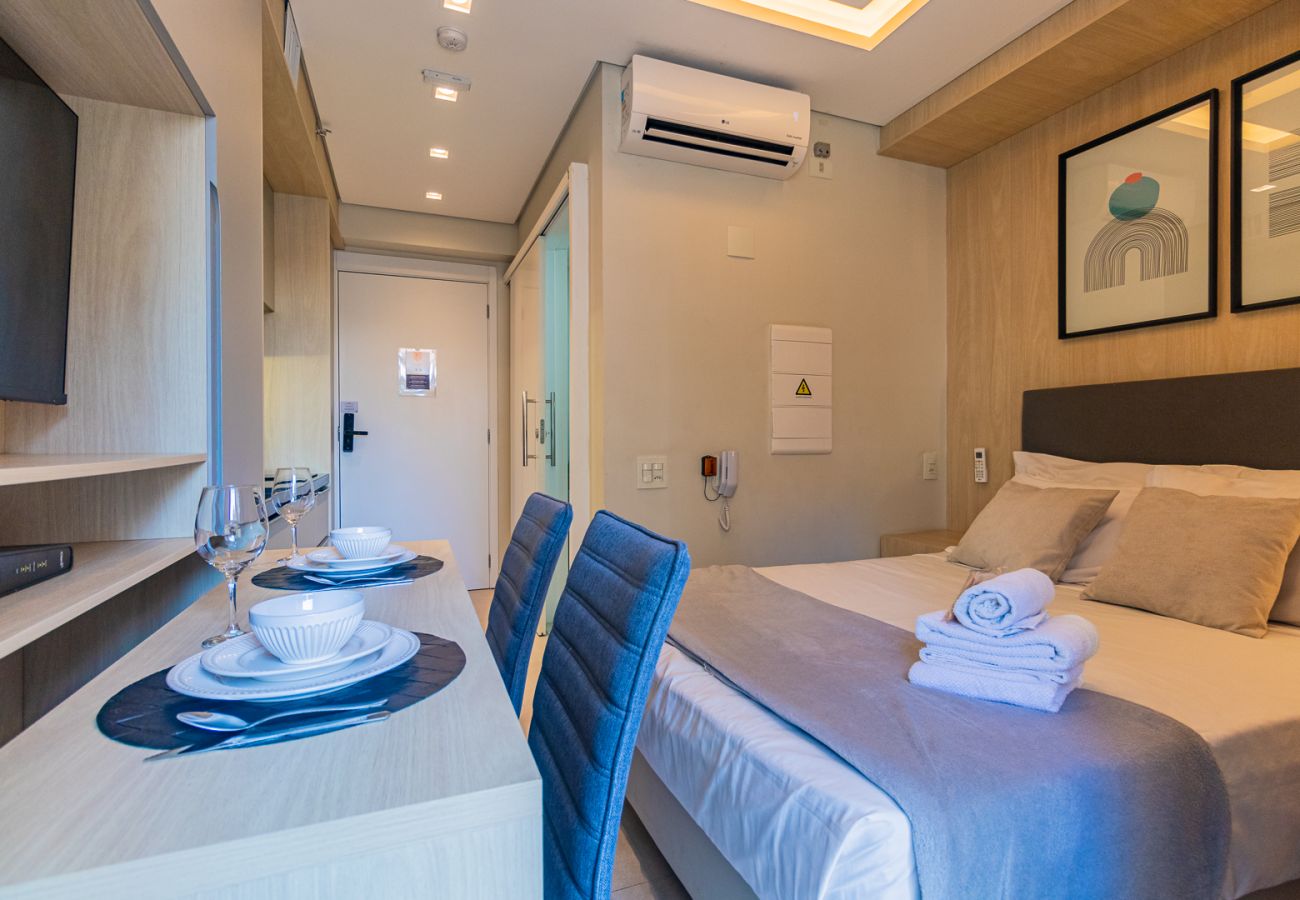 Studio à São Paulo - Incrível localização na Moema - SP-AJ103